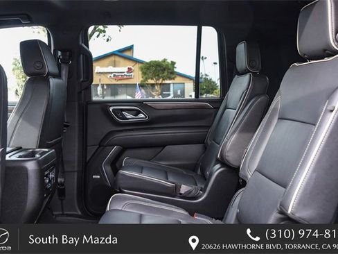 Used 2023 Chevrolet Suburban Premier image 17