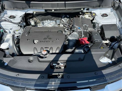 New 2025 Mitsubishi Outlander Sport SE image 28