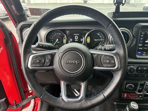 Used 2023 Jeep Wrangler Unlimited Rubicon 4xe w/ Cold Weather Group AWD/4WD image 22