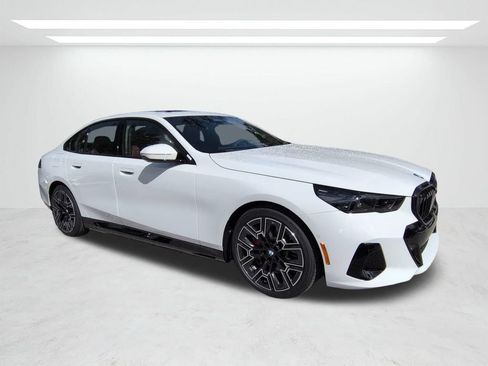 New 2027 BMW i5 eDrive40 w/ M Sport Package RWD image 2