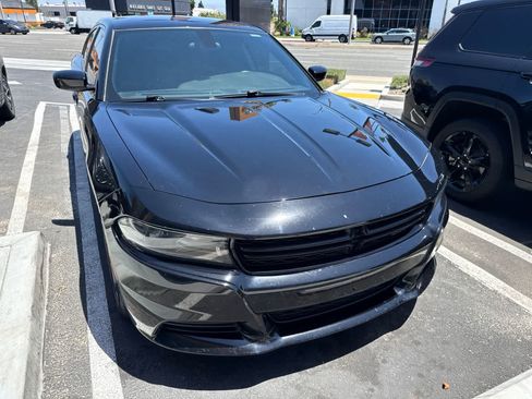 Used 2022 Dodge Charger SXT RWD image 15