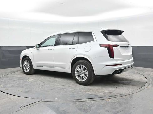 Used 2024 Cadillac XT6 Luxury AWD/4WD image 2