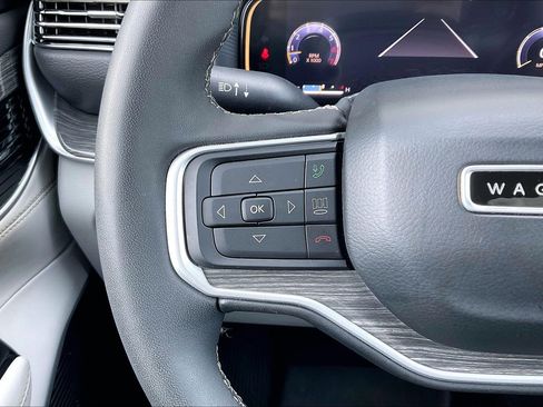 Used 2022 Jeep Wagoneer Series II image 10