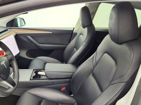 Used 2025 Tesla Model Y Long Range image 42