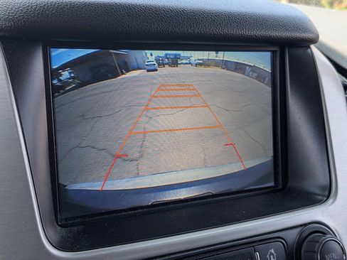 Used 2016 GMC Yukon XL SLT w/ Open Road Package image 25