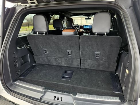 Used 2023 Lincoln Navigator Reserve image 25