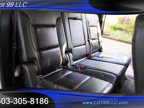 Used 2018 Chevrolet Suburban LT AWD/4WD image 16