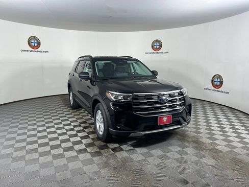 New 2026 Ford Explorer Active AWD/4WD image 18