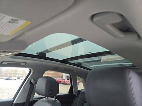 Used 2019 Audi Q5 2.0T Premium Plus w/ Premium Plus Package image 34