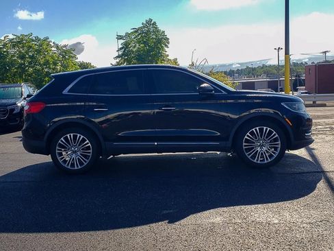 Used 2017 Lincoln MKX Reserve w/ Lincoln MKX Climate Package image 8