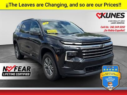 Used 2024 Chevrolet Traverse LT