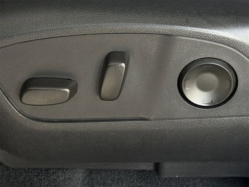 Used 2024 Chevrolet Traverse Z71 image 26