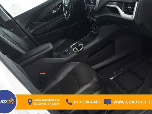 Used 2020 GMC Terrain SLT image 8