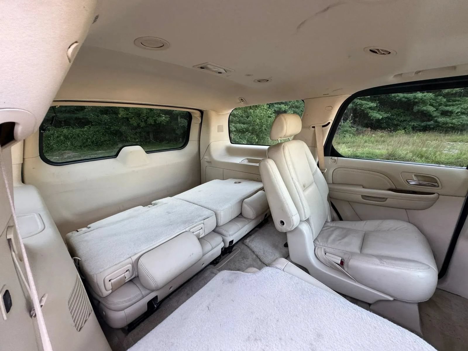 Used 2008 Cadillac Escalade AWD image 18