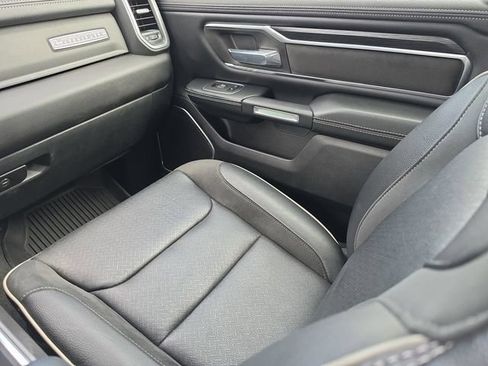 Used 2023 RAM 1500 Laramie AWD/4WD image 22