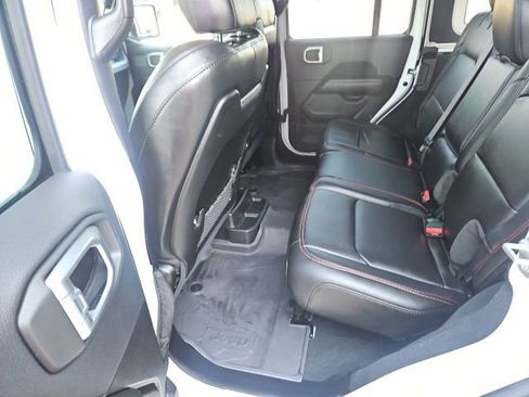 Used 2024 Jeep Wrangler Unlimited Rubicon w/ Convenience Group image 23