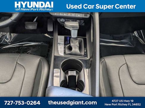 Used 2022 Hyundai Elantra Limited w/ Cargo Package FWD image 19