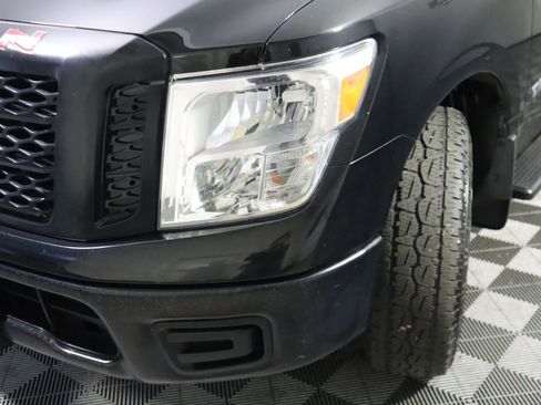 Used 2019 Nissan Titan S w/ S Utility Package image 21