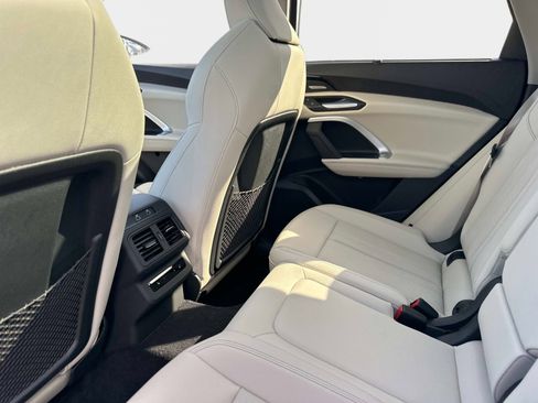 New 2025 Audi Q5 Prestige image 15