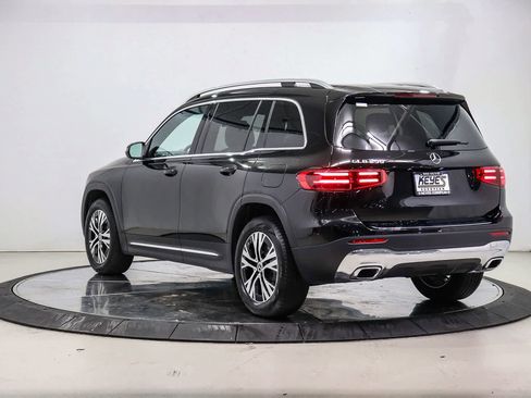 Certified 2026 Mercedes-Benz GLB 250 image 2