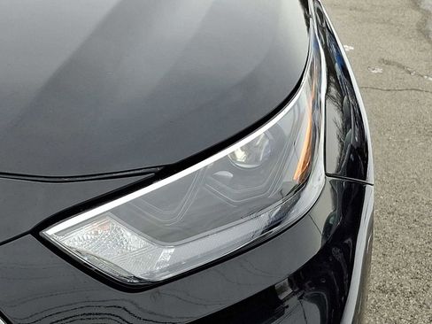 Certified 2024 Toyota Highlander XLE image 12