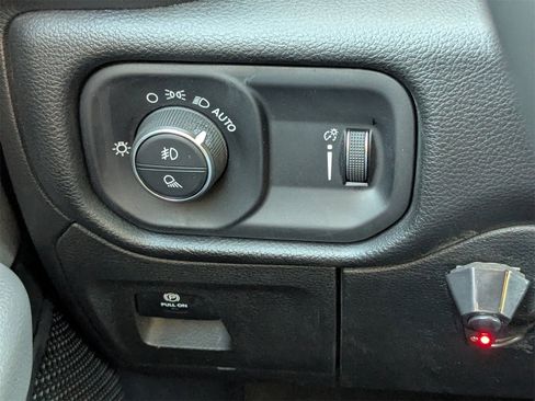 Used 2023 RAM 1500 Lone Star image 26