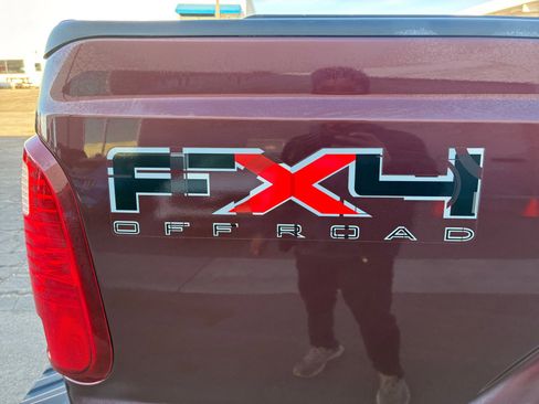 Used 2011 Ford F250 Lariat image 28