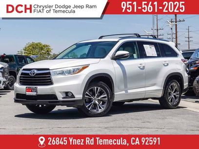 Used 2016 Toyota Highlander XLE w/ Preferred Accessory Package