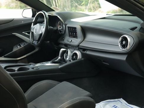 Used 2023 Chevrolet Camaro LT image 28