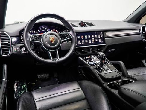 Used 2023 Porsche Cayenne Platinum Edition AWD/4WD image 16