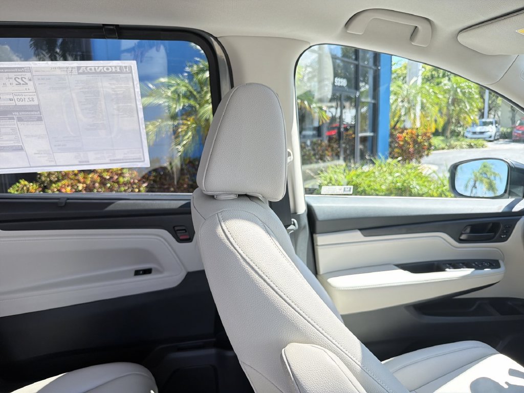 New 2027 Honda Odyssey EX-L image 16