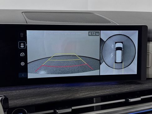 Used 2025 Hyundai Santa Fe Limited image 14