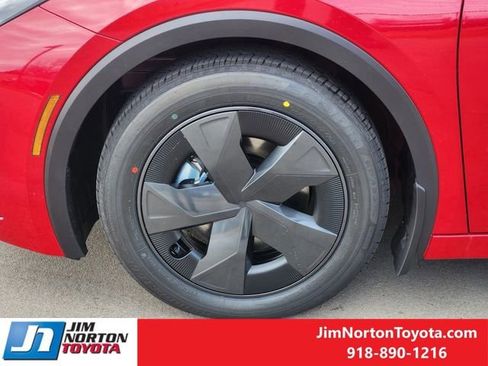 New 2026 Toyota Prius SE image 9