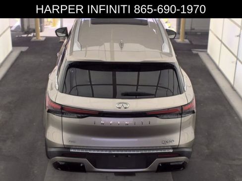 Used 2023 INFINITI QX60 Luxe w/ Performance Audio Package AWD/4WD image 11