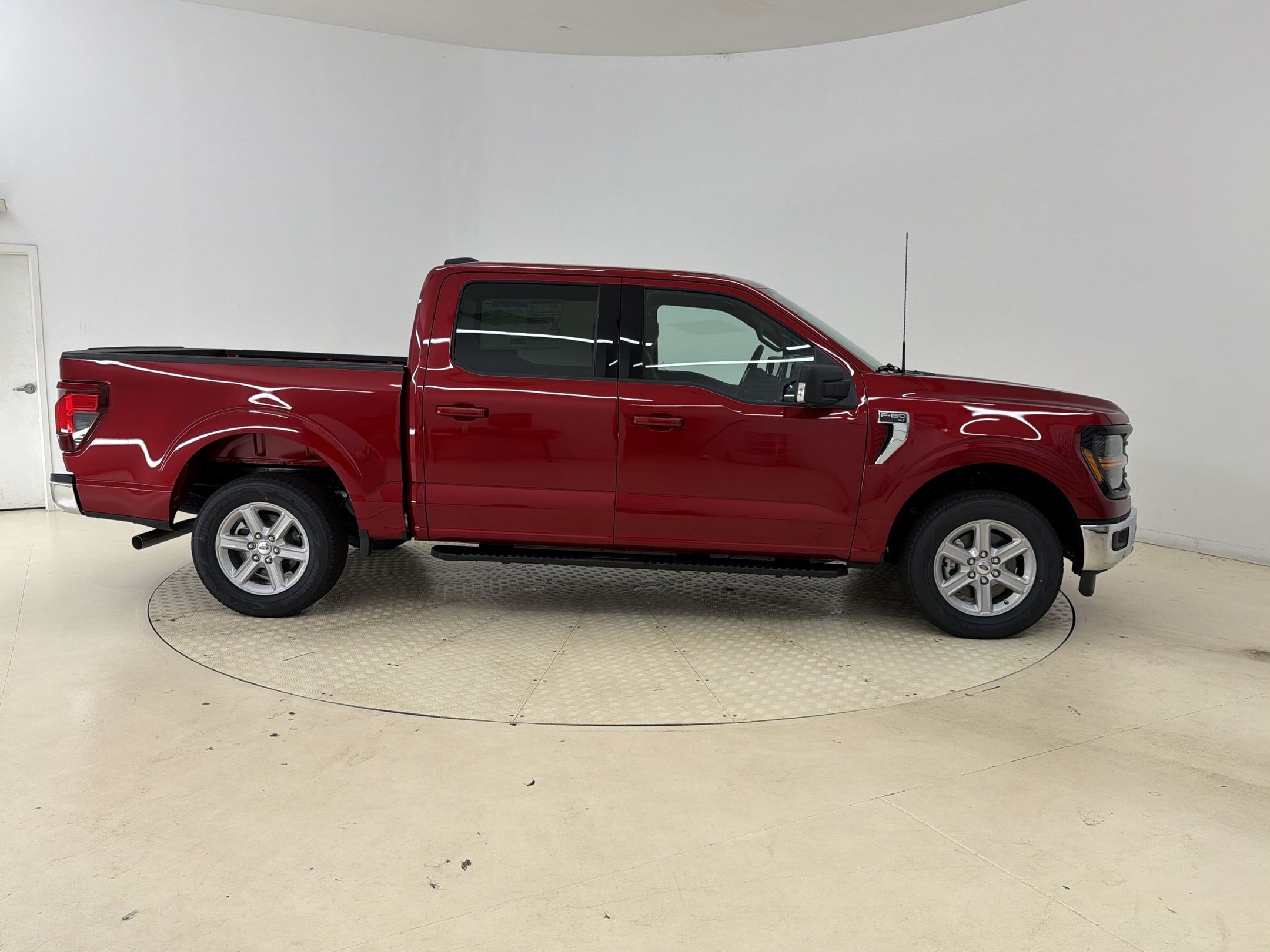 New 2026 Ford F150 XLT w/ Equipment Group 302A MID RWD image 8