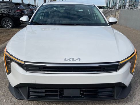 New 2026 Kia K4 LX image 2