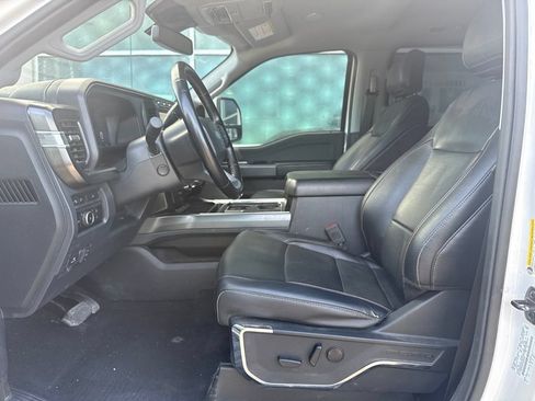 Used 2023 Ford F350 Lariat w/ Lariat Ultimate Package AWD/4WD image 9