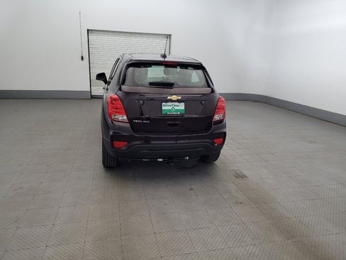 Used 2021 Chevrolet Trax LS AWD/4WD image 6