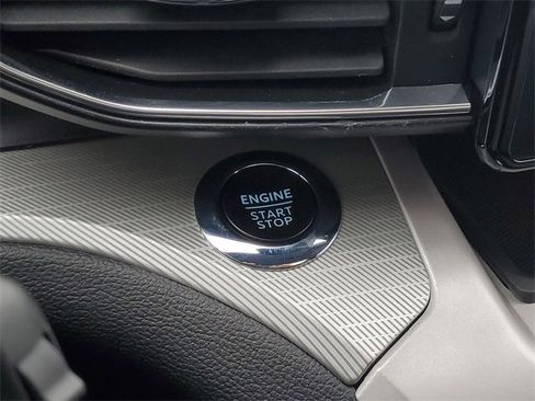 Certified 2023 Ford Explorer XLT w/ Equipment Group 202A image 19