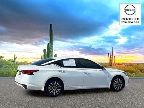 Certified 2024 Nissan Altima 2.5 SV FWD image 5