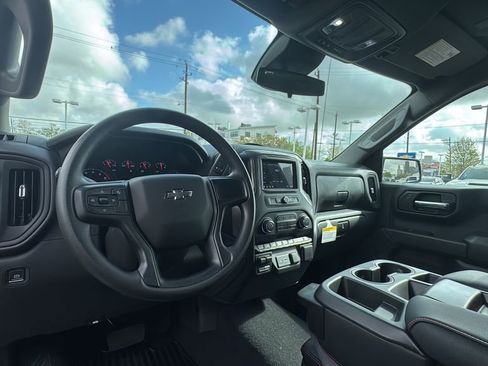 Used 2026 Chevrolet Silverado 1500 Custom Trail Boss AWD/4WD image 13