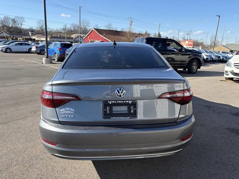 Used 2021 Volkswagen Jetta S image 10