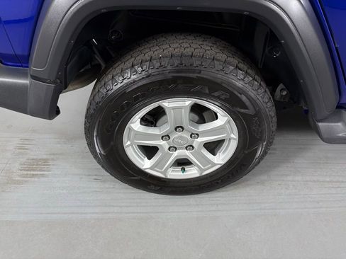 Used 2019 Jeep Wrangler Unlimited Sport S AWD/4WD image 11