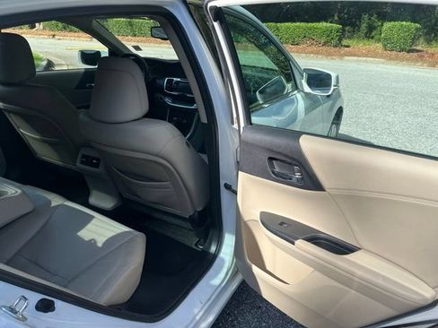 Used 2013 Honda Accord EX-L image 12