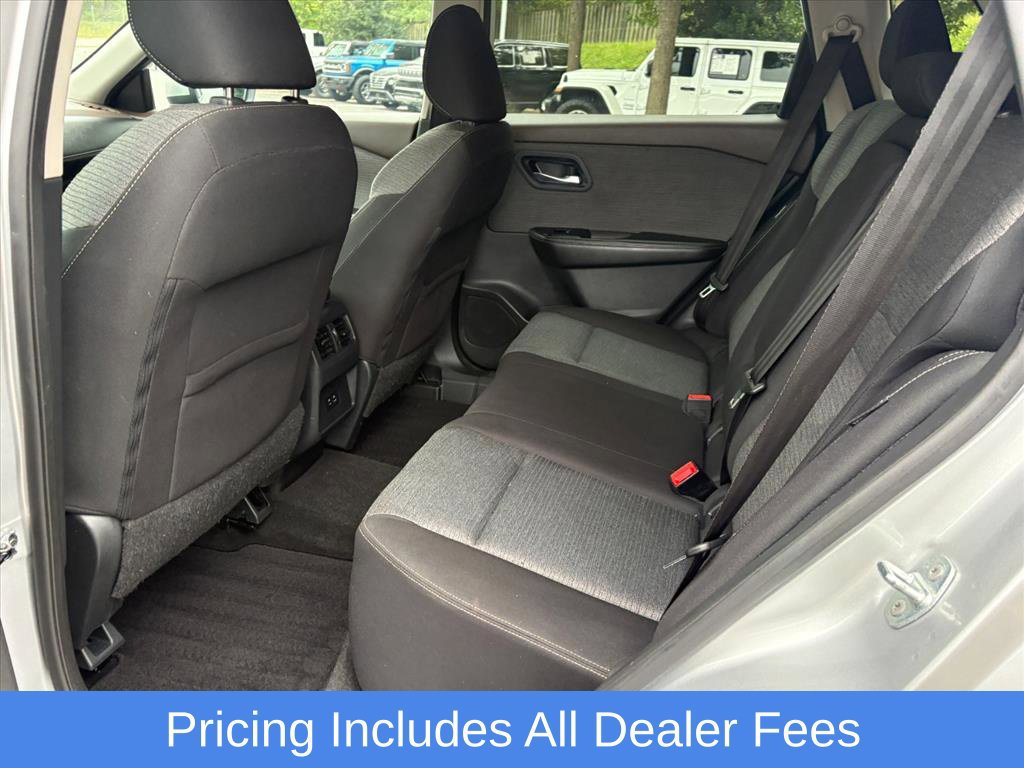 Used 2022 Nissan Rogue SV AWD/4WD image 20