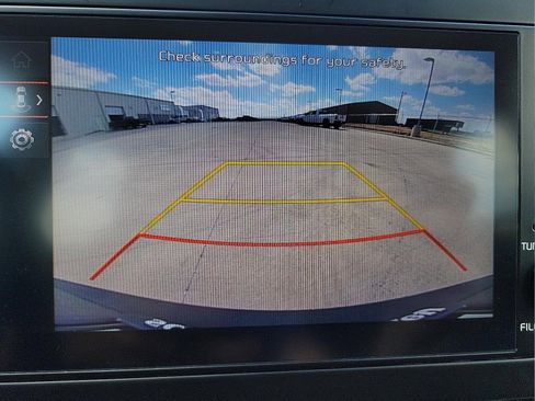 Used 2023 Kia Sportage LX image 14