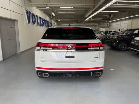 Used 2024 Volkswagen Atlas Cross Sport SEL Premium R-Line AWD/4WD image 3