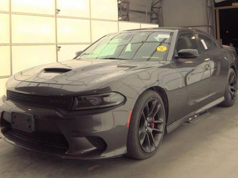 Used 2023 Dodge Charger GT w/ Performance Handling Group RWD image 4