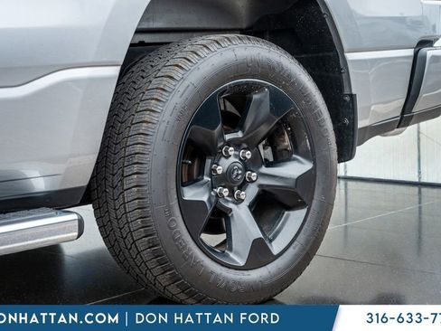 Used 2022 RAM 1500 Big Horn AWD/4WD image 38