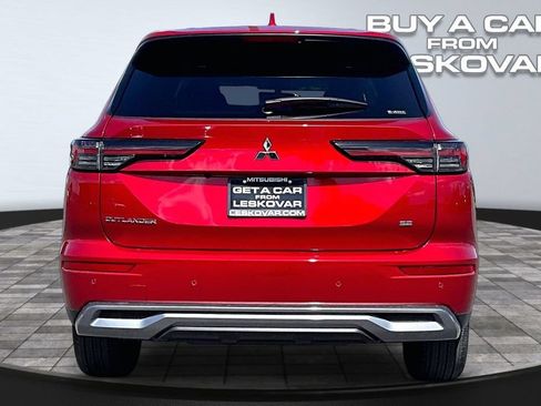New 2026 Mitsubishi Outlander SE AWD/4WD image 4